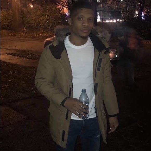 Meet your Posher, Cedric - Picture 1 of 1